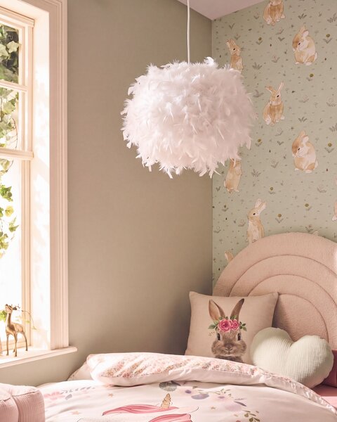 Závesná lampa biela okrúhle tienidlo z peria guľaté svietidlo glamour moderný štýl