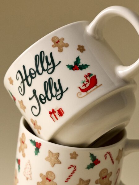Sinsay - Vianočné keramické hrnčeky s motívom medovníkov a nápisom „Holly Jolly“ 2 ks - viacfarebná