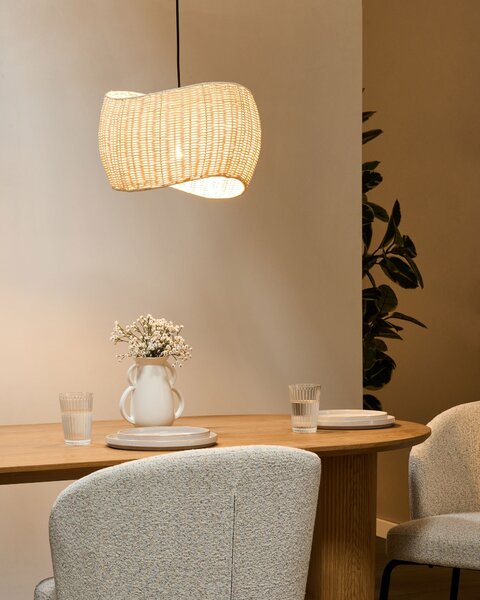 Závesná lampa prírodná ratanové tienidlo železný rám nepravidelný tvar boho štýl osvetlenie