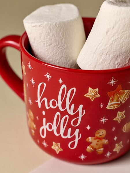 Sinsay - Vianočný keramický hrnček s motívom medovníkov a nápisom „Holly Jolly“ - červená