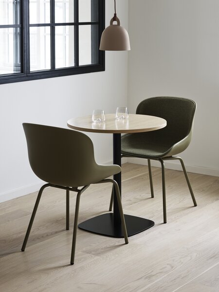 Normann Copenhagen Závesná lampa Bell, extra malá – piesková