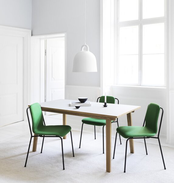 Normann Copenhagen Závesná lampa Bell, stredná – biela