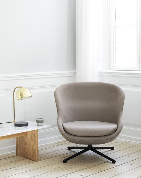 Normann Copenhagen Stolová lampa Grant – mosadzná