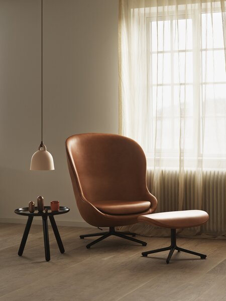 Normann Copenhagen Závesná lampa Bell, extra malá – piesková
