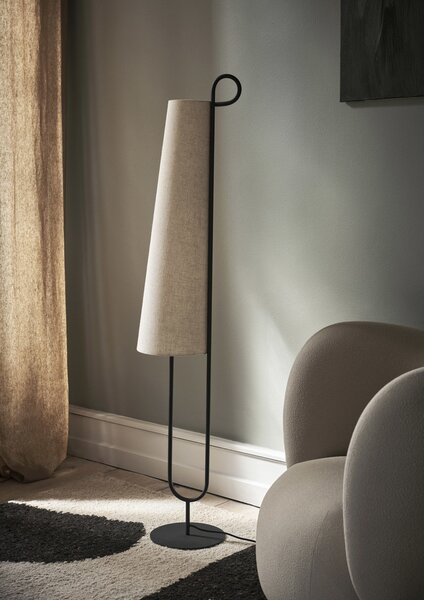 Ferm Living Stojanová lampa Ancora – čierna/prírodná
