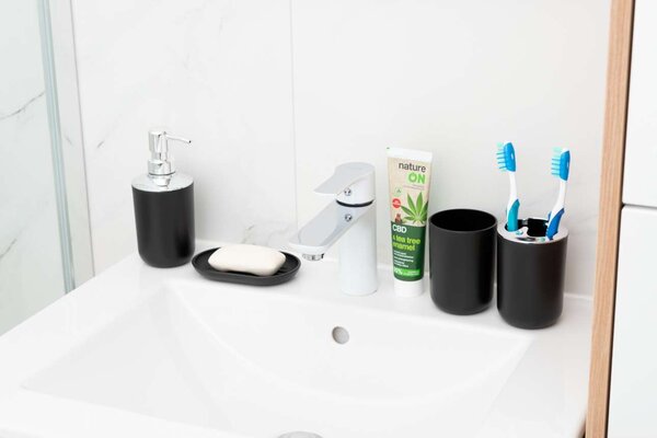Dekorstudio Kúpeľňový set 6 doplnkov FLORES – čierny