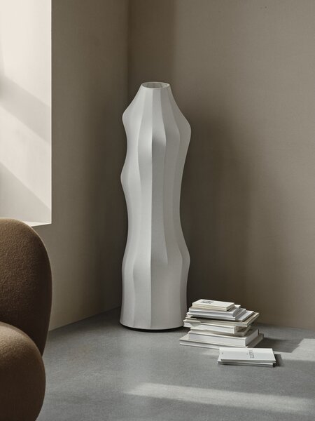 Ferm Living Stojanová lampa Dae – biela