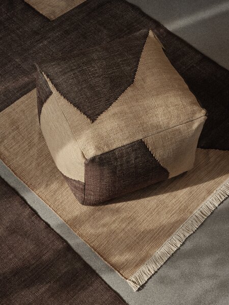 Ferm Living Koberec Forene, 80 x 140 cm – pieskový/tmavohnedý