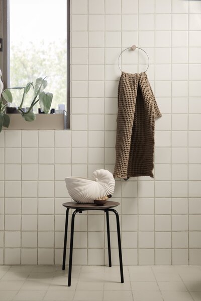 Ferm Living Váza v tvare mušle Shell Pot – Off-white