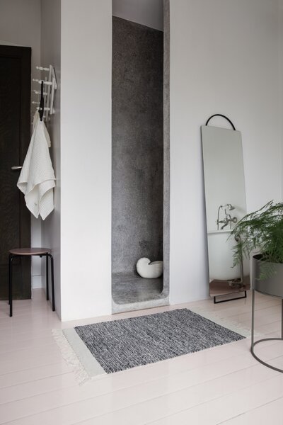 Ferm Living Váza v tvare mušle Shell Pot – Off-white