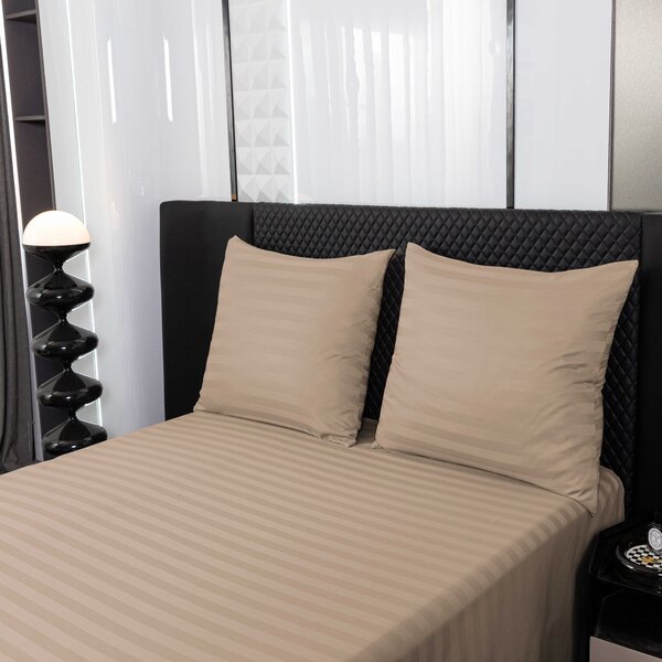 Hotelové obliečky z mikrovlákna JASMINE béžové - prúžok 2 cm Rozmer obliečky: 70 x 90 cm | 140 x 220 cm