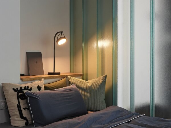 Osram - LED stolná lampa DECOR PUCK LED/11W/230V čierna