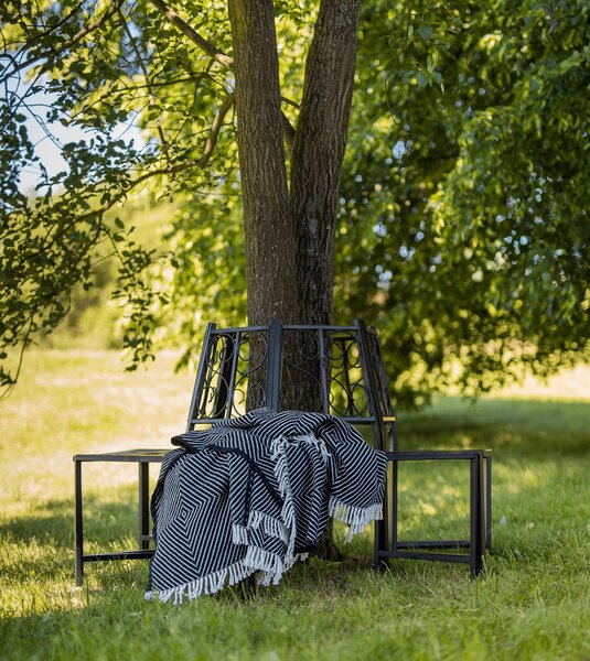 Záhradná lavička okolo stromu Tolisa - čierna