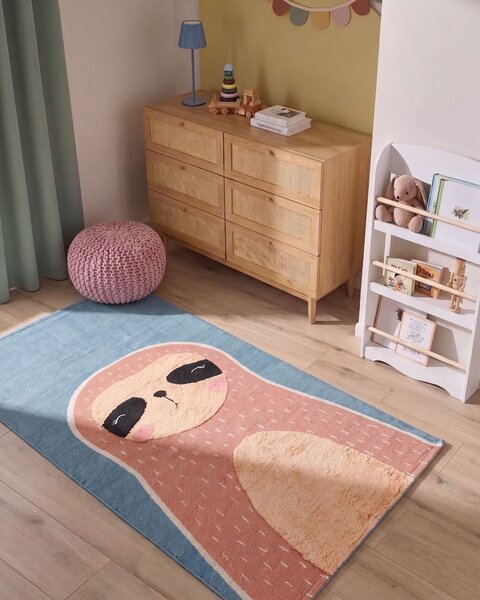 Detský koberec modrý a oranžový s motívom leňocha 80 x 150 cm bavlnený s nízkym vlasom behúň do detskej izby