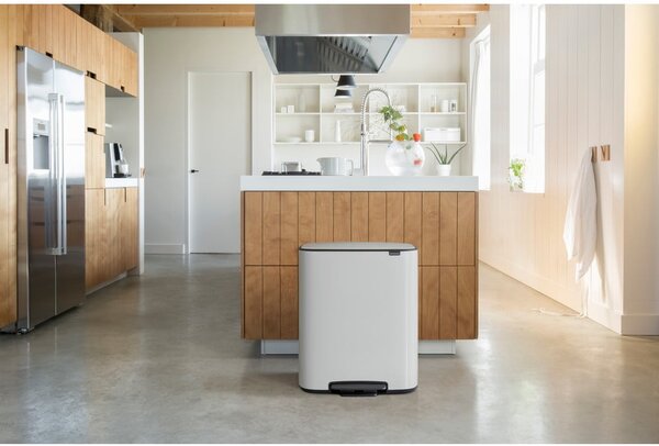 Biely nášľapný oceľový odpadkový kôš na triedený odpad 60 l Bo – Brabantia