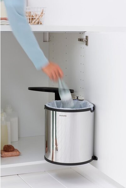 Vstavaný oceľový odpadkový kôš v lesklej striebornej farbe 15 l – Brabantia