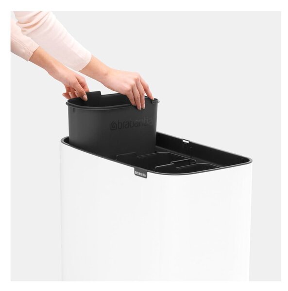 Biely dotykový oceľový odpadkový kôš na triedený odpad 33 l Bo Touch Bin – Brabantia