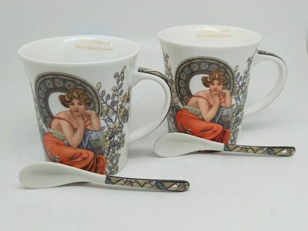 Hrnček s objemom 350 ml, set 2 ks ,Alfons Mucha Stones Queen Isabell (Porcelánový set 2 šálok s podšálkou na espresso kávu z kolekcie Alfons MUCHA)