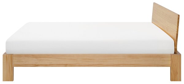 Posteľ svetlohnedá borovicové drevo 180 x 200 cm s čelom lamelový rošt moderný škandinávsky štýl spálňa
