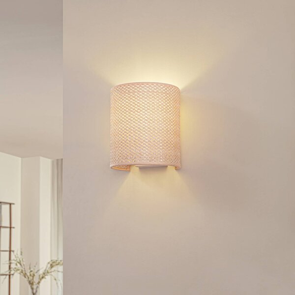 Lindby Nástenné svetlo Soula, 20 cm, béžová, plast, E27, Krémová / jantárovo žltá, Obývacia izba / jedáleň, Plast, Vidiecky / Rustikálny, Nástenné svietidlo