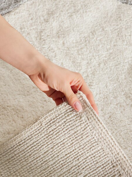 Koberec Hanse Home Snuggle Petite Melodie krémový / viacfarebný