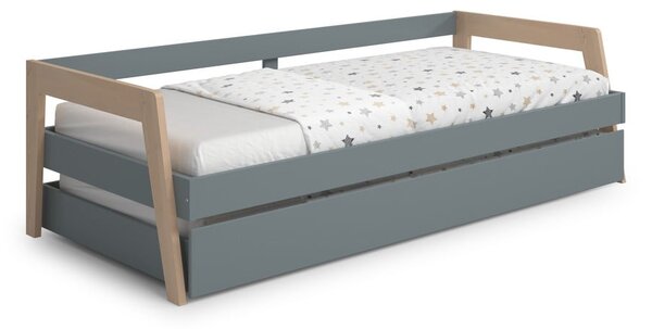 Zelená/sivozelená detská posteľ z borovicového dreva s výsuvným lôžkom s úložným priestorom s roštom 90x200 cm Carrie – Marckeric