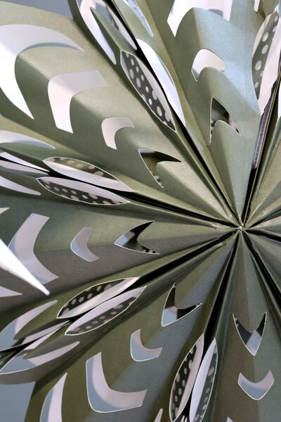 Závesná svietiaca hviezda Olive 45 cm
