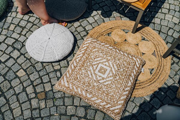 Okrúhly dekoračný vankúšik DORA 45 cm, žltý