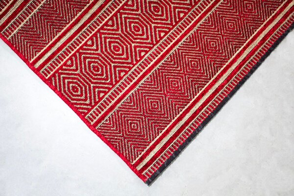 Koberec Saran G001 RED – červený vzorovaný obdĺžnik Rozmer: 60x100 cm