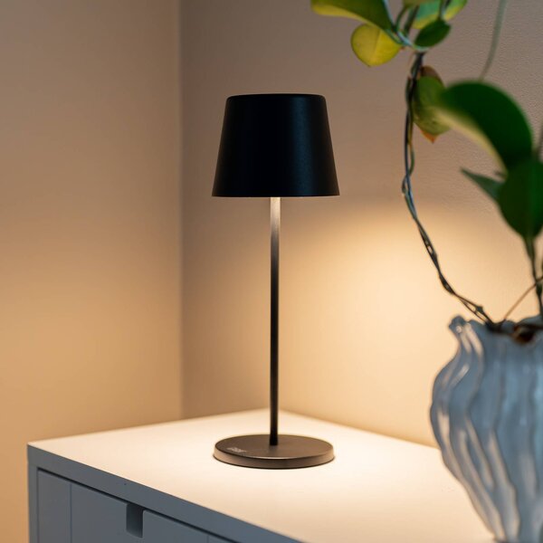 Stolová LED lampa na batérie Vence, výška 32 cm, čierna, IP54, USB, Čierna, Obývacia izba / jedáleň, Hliník, Moderný, Stojacie svietidlo