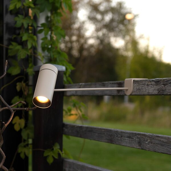Stolová LED lampa Multi na batérie, piesková farba, výška 30 cm, IP54, Krémová / jantárovo žltá, Obývacia izba / jedáleň, Hliník, Moderný