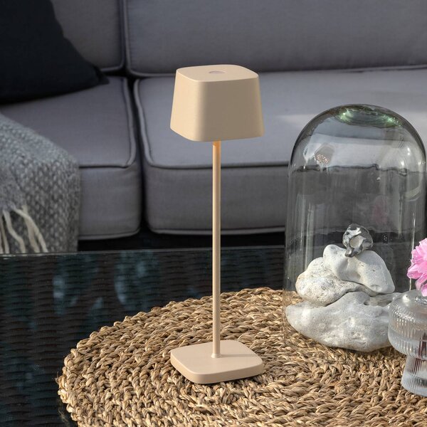 Stolová LED lampa Capri na batérie, výška 25 cm, piesková farba, IP54, Krémová / jantárovo žltá, Obývacia izba / jedáleň, Hliník, Moderný, Stojacie svietidlo