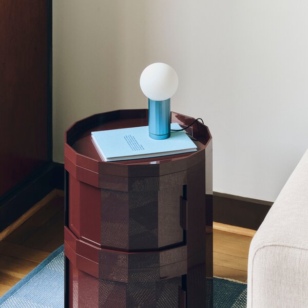 Stolová lampa Turn On, Aluminium – HAY