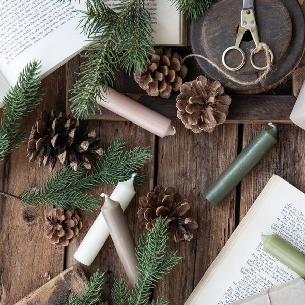 Sviečka Forest Green Rustic 11 cm