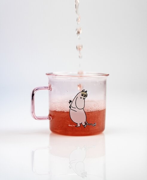 Muurla Sklenený hrnček Snorkmaiden 0,35l, ružový