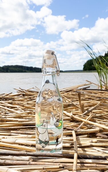 Muurla Sklenená fľaša Moomin Fun in the water 0,5l