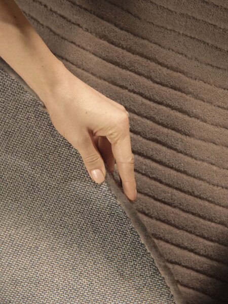 Koberec Ted Baker Kensington Victoria hnedý kruh