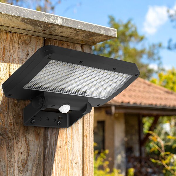 SOLIGHT LED solárne osvetlenie so senzorom 5W 500lm 4000K Li-Ion, čierna