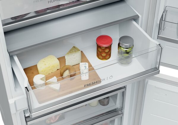 HAIER HBQW5719E - Kombinovaná chladnička zabudovateľná