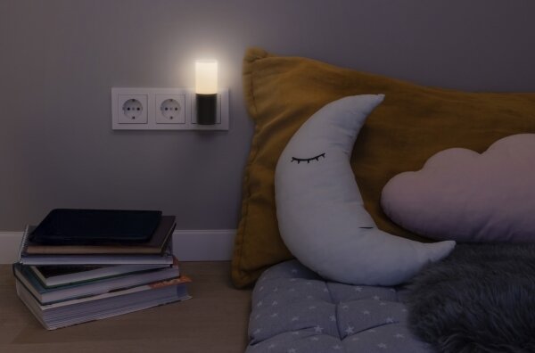 Osram - LED nočné svetlo LUNETTA LED/0,2W/230V s automatickým senzorom súmraku, čierne