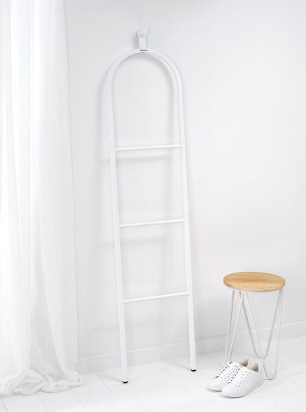 Biely oceľový nemý sluha Linn Dressboy – Brabantia