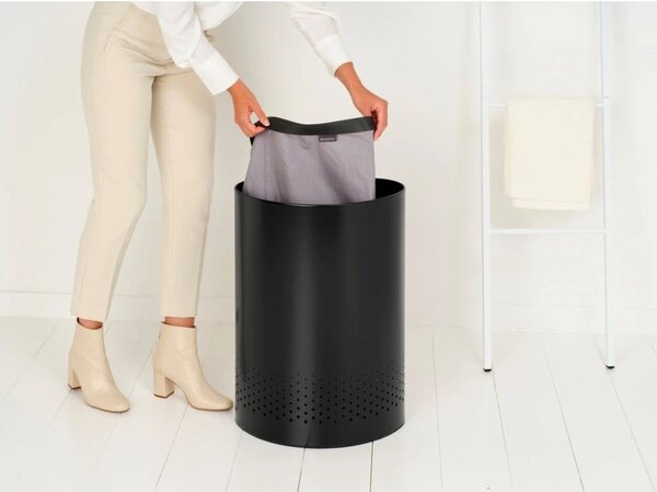 Biely kovový kôš na bielizeň 55 l Selector – Brabantia