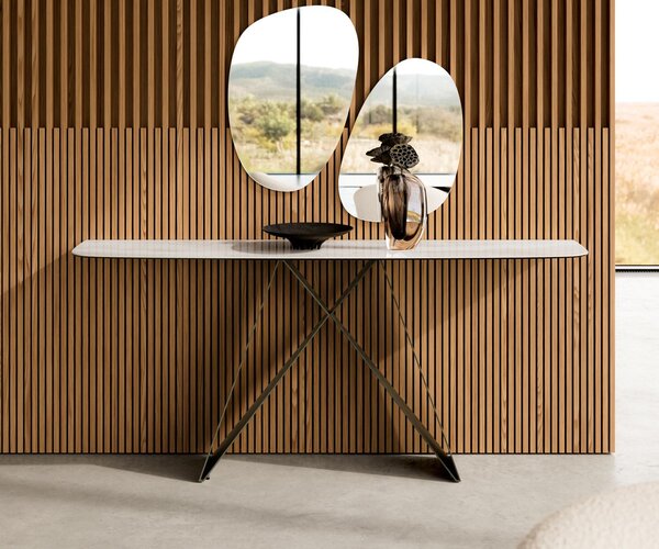 DELIFE Konzolový stolík Edge zaoblený tvar 180×40 cm keramika onyx šampanské Velio kov titánová farba