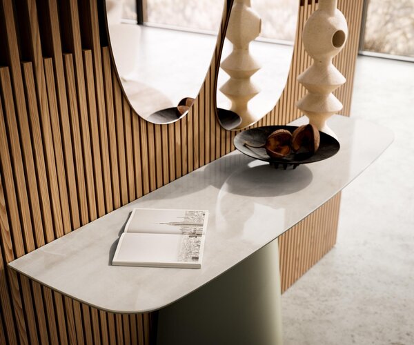 DELIFE Konzolový stolík Edge zaoblený 140×40 cm keramika onyx šampanské Conos kov titánová farba