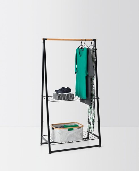 Čierny oceľový stojan na oblečenie Linn – Brabantia