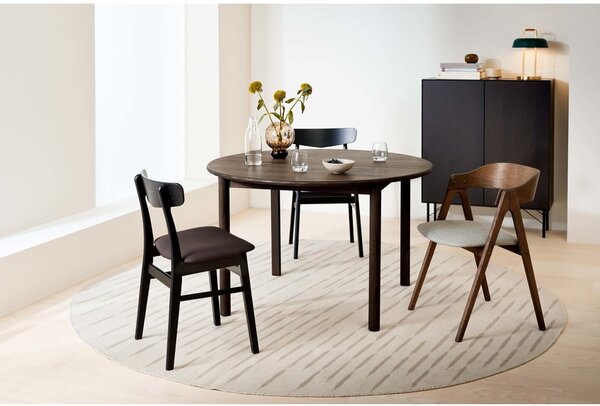 Hnedý okrúhly rozkladací jedálenský stôl z dubového dreva ø 120 cm Noor – Hammel Furniture