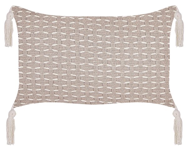 Súprava 2 dekoratívnych vankúšov béžová 25 x 45 cm geometrický vzor strapce snímateľné poťahy s výplňou