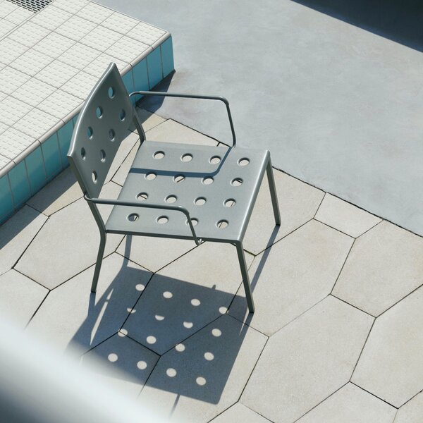 Záhradná stolička Balcony Armchair, Desert Green – HAY