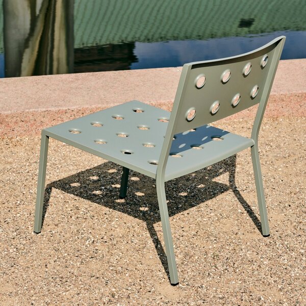 Záhradná stolička Balcony Armchair, Desert Green – HAY