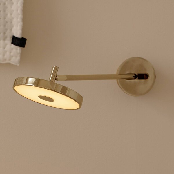 UMAGE LED nástenné svetlo Asteria LONG HW, leštená mosadz, 45 cm, Mosadz / zlato, Obývacia izba / jedáleň, kov, Dizajn, Nástenné svietidlo